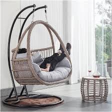 Sedia a Dondolo in Rattan con Cesto Sospeso